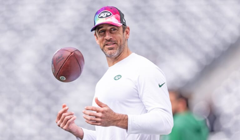 Aaron Rodgers Returns to Jets Practice 2 Months After Achilles Tear