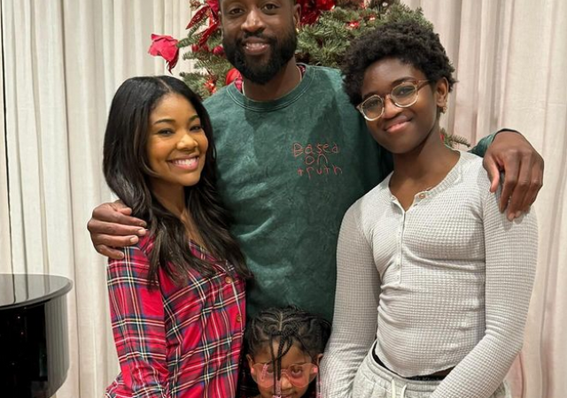 DWYANE WADE AND GABRIELLE UNION CELEBRATE CHRISTMAS WITH FAMILY