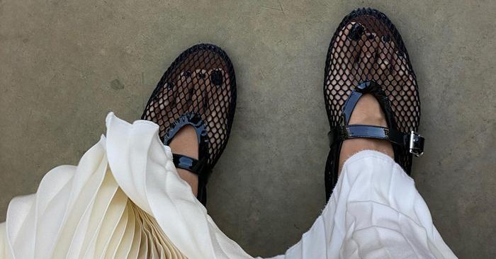 36 Best Mesh Flats, Reviewed by Fashion Editors