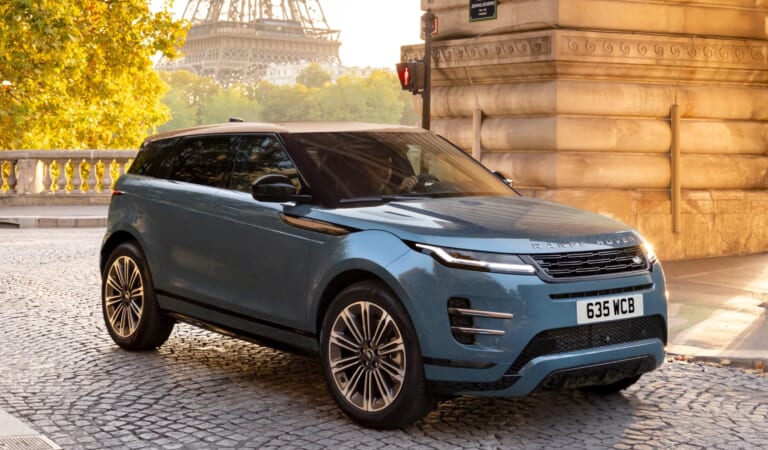 We Test Drove The Best New Range Rovers From Paris to Champagne, France