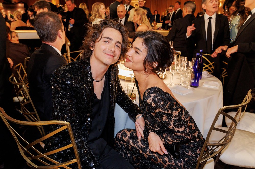 Selena Gomez Didn’t Speak’ With Kylie Jenner or Timothée Chalamet at the Golden Globes (Source) 907