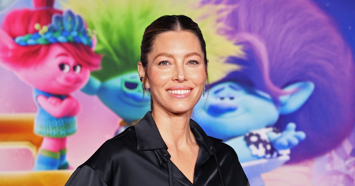Jessica Biel Shares Her ‘Pro Tip’ for Eating in the Shower