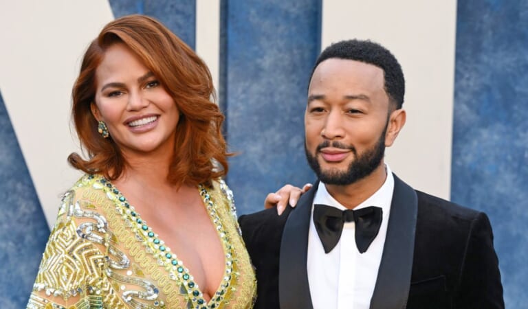 Chrissy Teigen Admits That Her Mind Wanders During Sex With John Legend