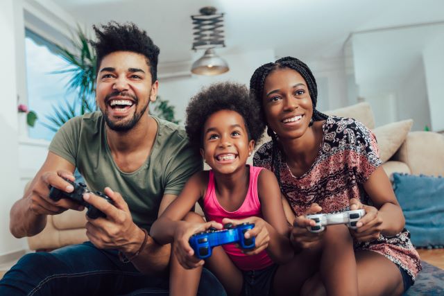 PARENTS, IT’S TIME TO GAME WITH YOUR KIDS AND HERE IS WHY!