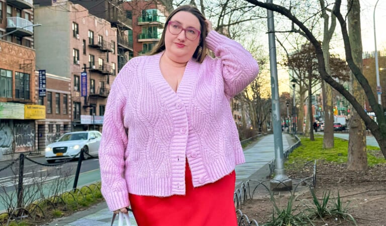 2024 Plus-Size Valentine’s Outfit Ideas To *Love*