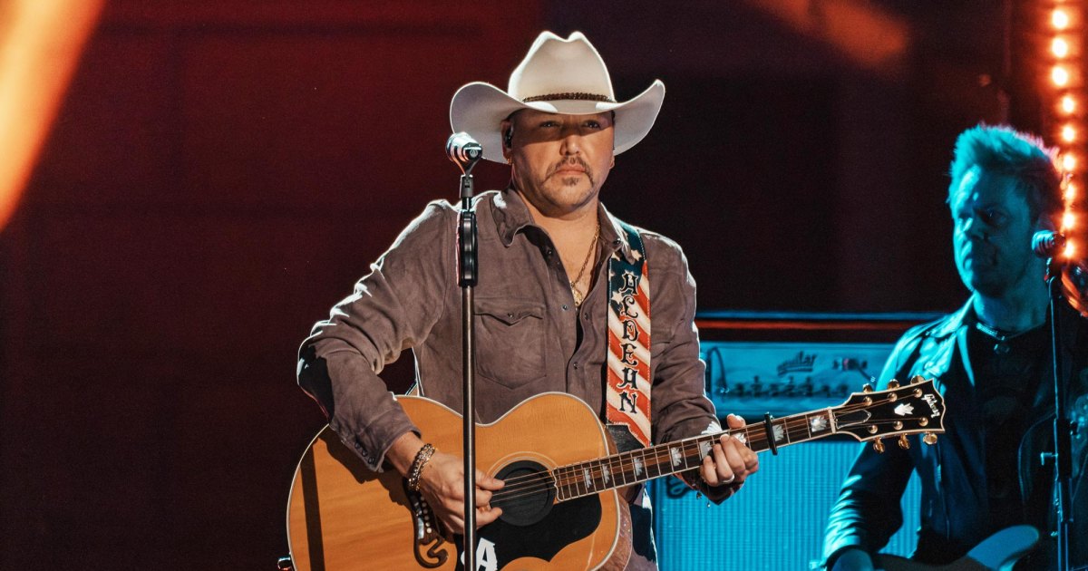 Jason Aldean Sings ‘Let Your Boys Be Country’ at 2024 CMT Awards