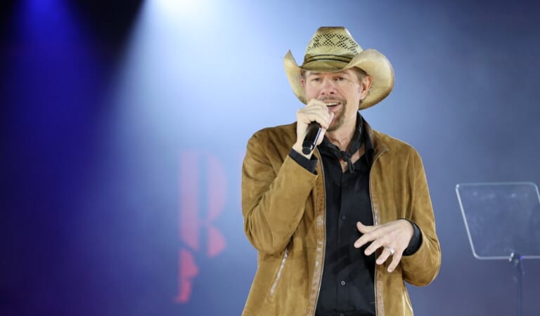 Toby Keith Honored in Tribute at CMT Awards 2 Months After Death